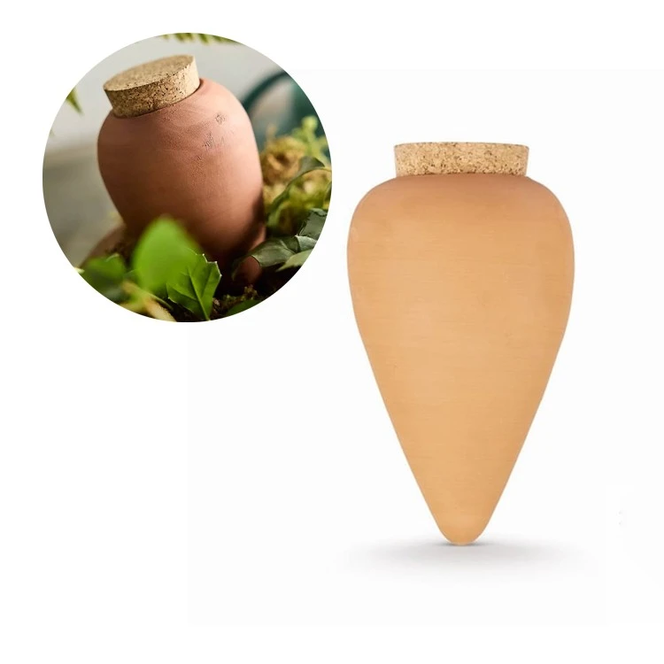 Carrot Shape Ceramic Waterer